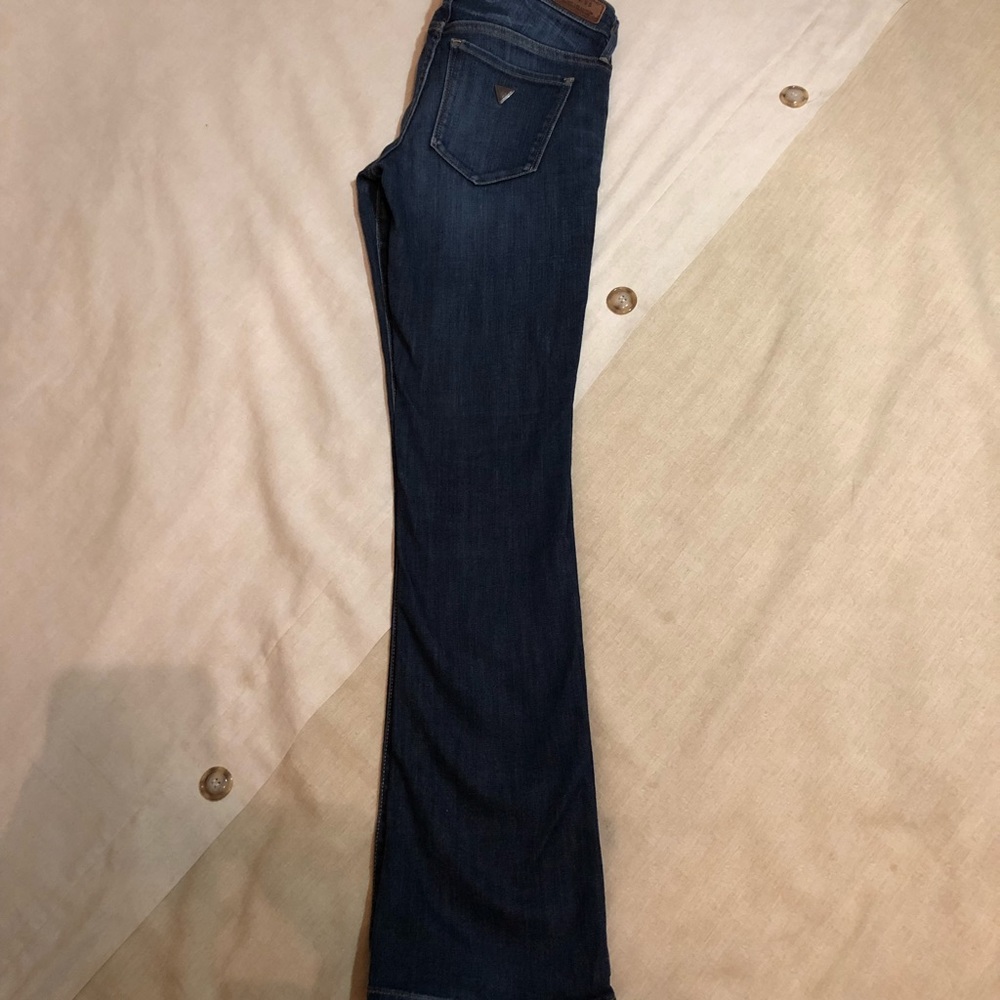 Guess - Picture 3 of 3
